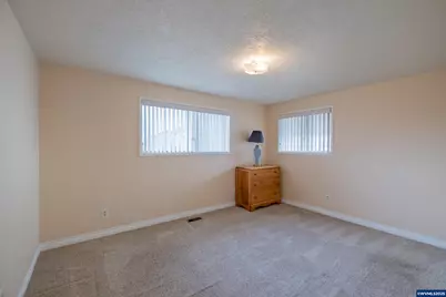 474 E Clackamas Cir, Woodburn, OR 97071 - Photo 34