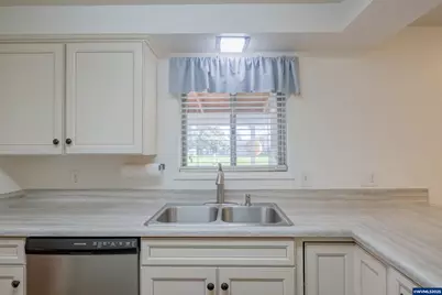 474 E Clackamas Cir, Woodburn, OR 97071 - Photo 18