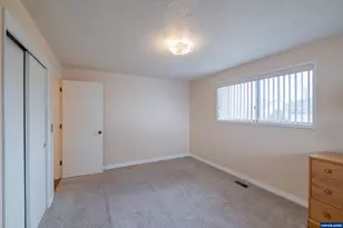 474 E Clackamas Cir, Woodburn, OR 97071 - Photo 36