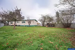 3393 Snow Peak Pl, Lebanon, OR 97355 - Photo 2