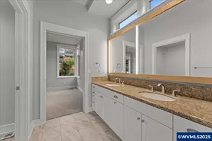 3252 Mt Kuebler Dr S, Salem, OR 97302 - Photo 24