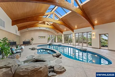 3252 Mt Kuebler Dr S, Salem, OR 97302 - Photo 38