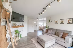 213 NW Lalack Ct, Dallas, OR 97338 - Photo 26