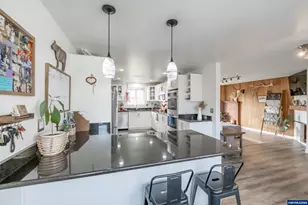 213 NW Lalack Ct, Dallas, OR 97338 - Photo 14