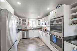 213 NW Lalack Ct, Dallas, OR 97338 - Photo 8