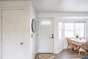 213 NW Lalack Ct, Dallas, OR 97338 - Photo 18