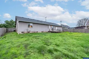 1910 18th Ave, Sweet Home, OR 97386 - Photo 18