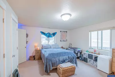 1910 18th Av, Sweet Home, OR 97386 - Photo 14