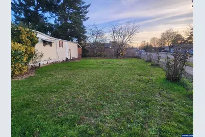 403 Rosedell Av, Amity, OR 97101 - Photo 4