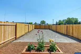 729 Periander Wy, Harrisburg, OR 97446 - Photo 20