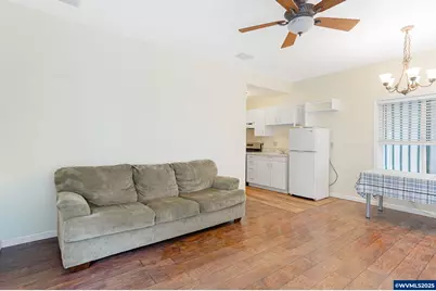 390 Salem Heights Av S, Salem, OR 97302 - Photo 28