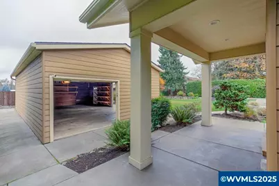 1090 E Ellendale Dr, Dallas, OR 97338 - Photo 26