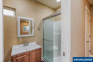 1090 E Ellendale Dr, Dallas, OR 97338 - Photo 30