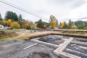 1221 49th St, Sweet Home, OR 97389 - Photo 10