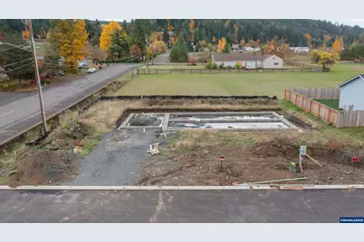 1221 49th St, Sweet Home, OR 97389 - Photo 24