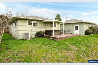 579 E Robidoux St, Stayton, OR 97383 - Photo 36