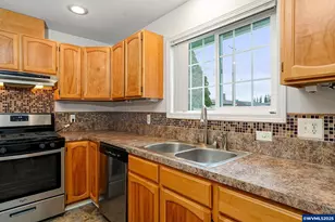 579 E Robidoux St, Stayton, OR 97383 - Photo 18