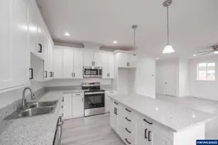 2474 Roll Tide (-2476) Ct, Lebanon, OR 97355 - Photo 10