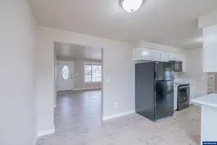 562 Connecticut Ave SE, Salem, OR 97317 - Photo 10