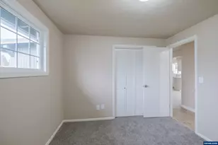 562 Connecticut Ave SE, Salem, OR 97317 - Photo 26