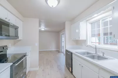 562 Connecticut Av SE, Salem, OR 97317 - Photo 14