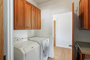 33910 Railroad Av SE, Gates, OR 97346 - Photo 30