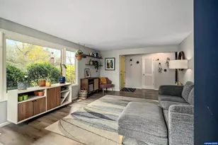 1878 Joseph St S, Salem, OR 97302 - Photo 12