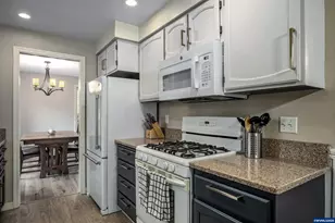 1878 Joseph St S, Salem, OR 97302 - Photo 20