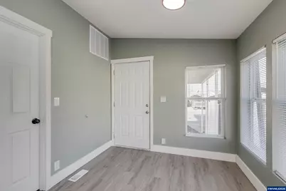 911 York (#82) St, Aumsville, OR 97325 - Photo 12