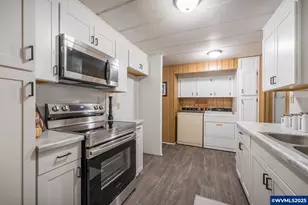 1905 Waverly Dr SE, Albany, OR 97322 - Photo 6