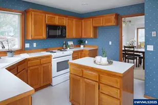 4861 NW Elmwood Dr, Corvallis, OR 97330 - Photo 14