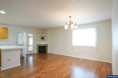 1123 Heritage Lp, Stayton, OR 97383 - Photo 4