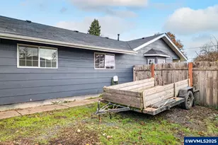 375 N 6th St, Harrisburg, OR 97446 - Photo 40