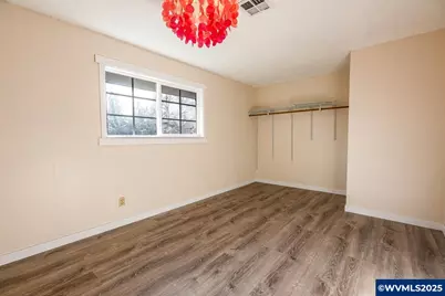 375 N 6th St, Harrisburg, OR 97446 - Photo 30