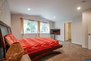 5551 Crossler Meadow Lp SE, Salem, OR 97306 - Photo 24