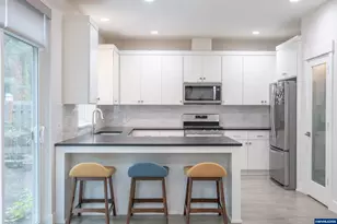 5551 Crossler Meadow Lp SE, Salem, OR 97306 - Photo 16