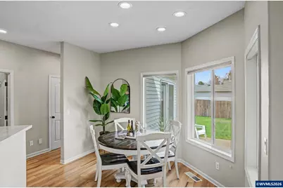 432 NW Heather Av, Sublimity, OR 97385 - Photo 8