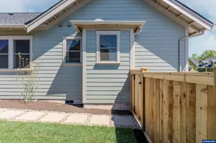 733 Yellowstone Dr S, Monmouth, OR 97361 - Photo 26