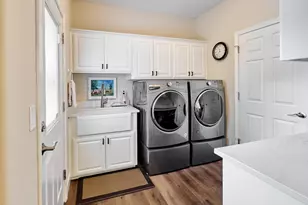 1380 Ranier Lp NW, Salem, OR 97304 - Photo 30