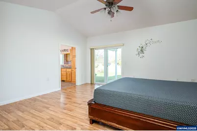 1273 SE 4th Av, Mill City, OR 97360 - Photo 18