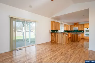 1273 SE 4th Av, Mill City, OR 97360 - Photo 14