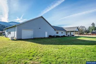 1273 SE 4th Ave, Mill City, OR 97360 - Photo 34