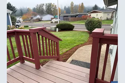 1924 SE Virginia Dr, Dallas, OR 97338 - Photo 6