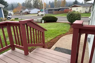 1924 SE Virginia Dr, Dallas, OR 97338 - Photo 6