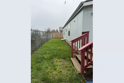 1924 SE Virginia Dr, Dallas, OR 97338 - Photo 10