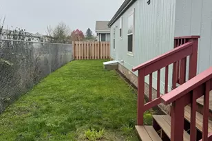 1924 SE Virginia Dr, Dallas, OR 97338 - Photo 10