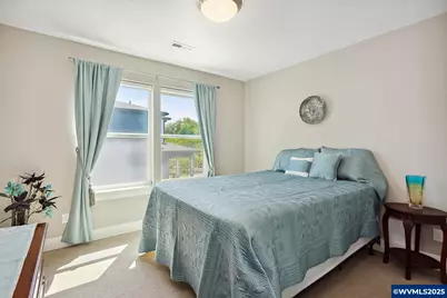 1250 29th St, Hood River, OR 97031 - Photo 28