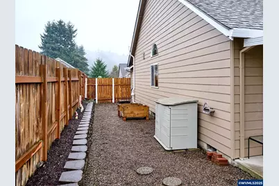 1353 Jodi Dr, Silverton, OR 97381 - Photo 34