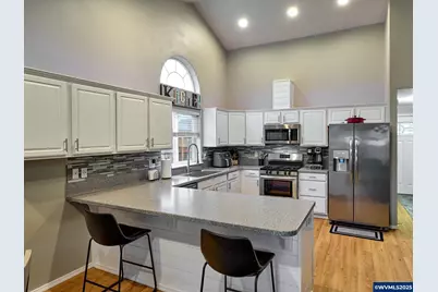 1353 Jodi Dr, Silverton, OR 97381 - Photo 14