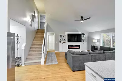 1353 Jodi Dr, Silverton, OR 97381 - Photo 8